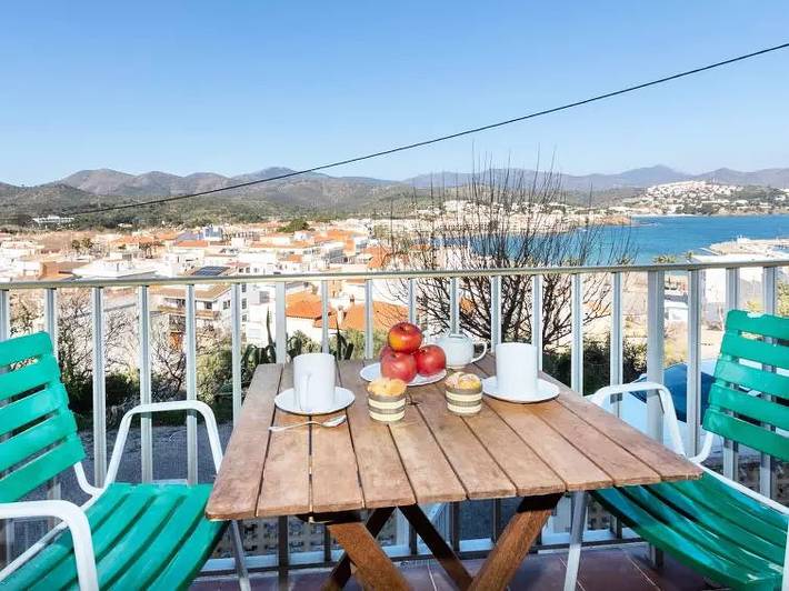 Casa rural para 5 personas, con balcón en Llansá - 2