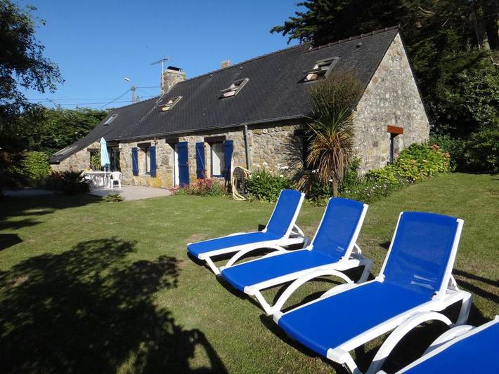 Location de vacances pour 6 personnes, avec terrasse et jardin dans Plage De Goulien