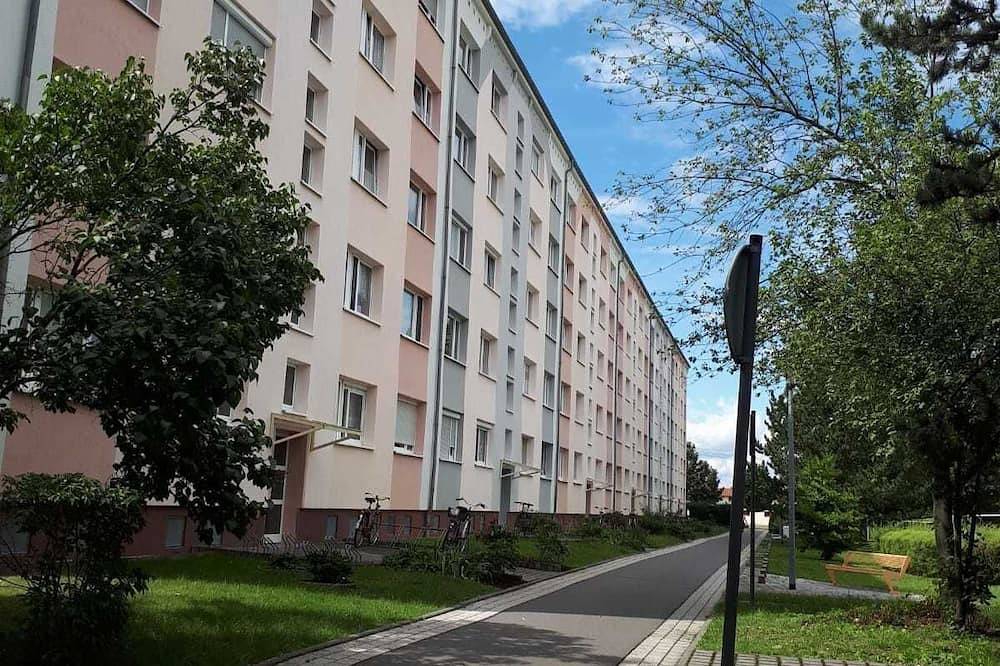 Ganze Wohnung, Nordstraße 4 - Ferienwohnung für 2 Personen in Neukieritzsch - Nordstraße 4 in Neukieritzsch, Hainer See