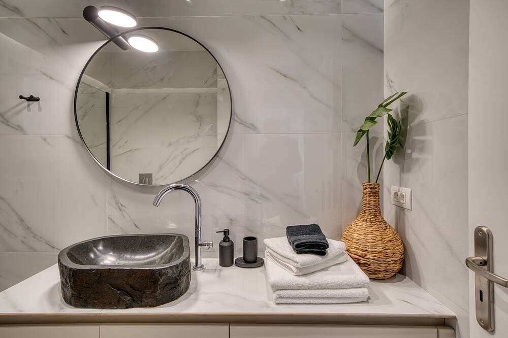 Deluxe Seaside Condo for 4 in Kantia Plage, Argolide