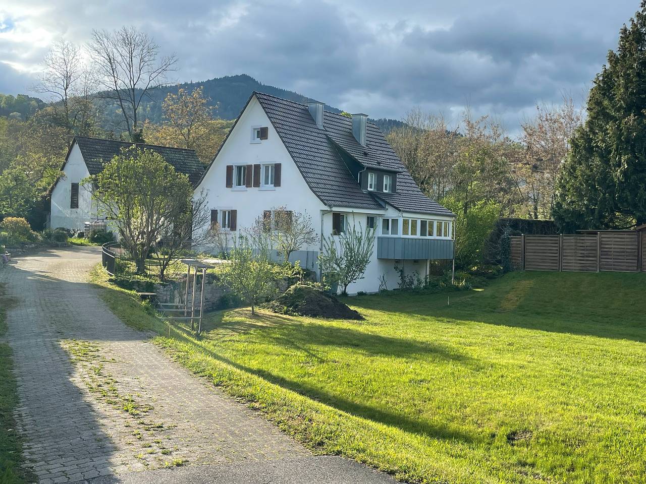 Apartamento inteiro, Apartamento 'Ritter' com jardim privado e Wi-Fi in Mullheim, Floresta Negra do Sul