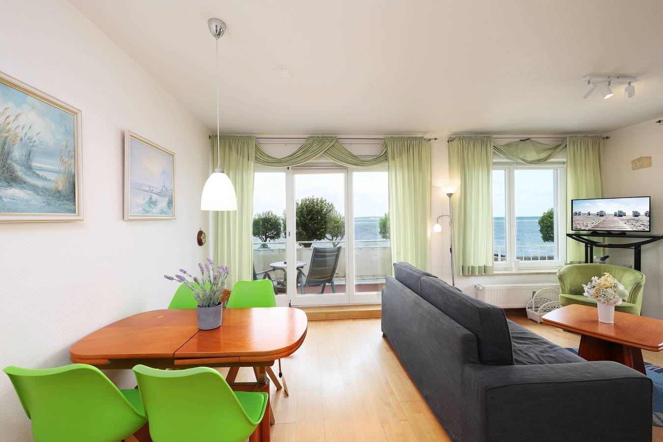 Ganze Ferienwohnung, Villa Fördestrand Spinnaker in Kieler Förde, Laboe