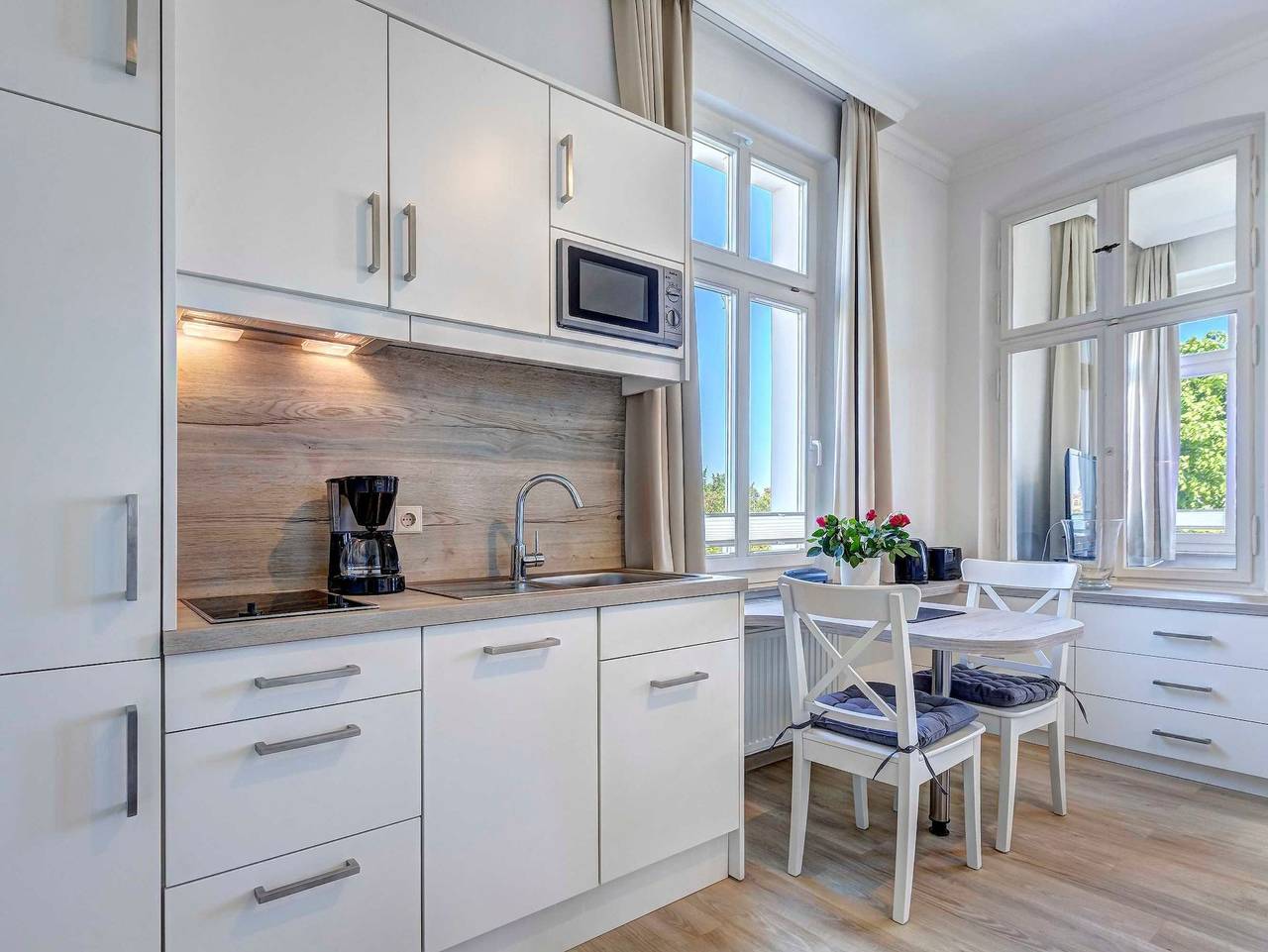 Ganze Ferienwohnung, Villa Germania,1. Reihe, einige Whgn. Seeblick - Villa Germania Eg 1, Garten in Drei Kaiserbäder, Heringsdorf