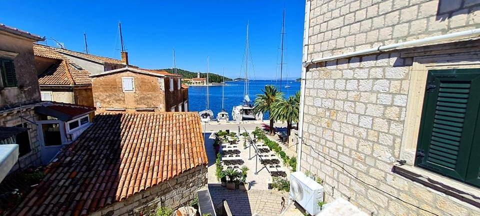 Bed & Breakfast Dionis Vis in Ville de Vis, Vis (Dalmatia)