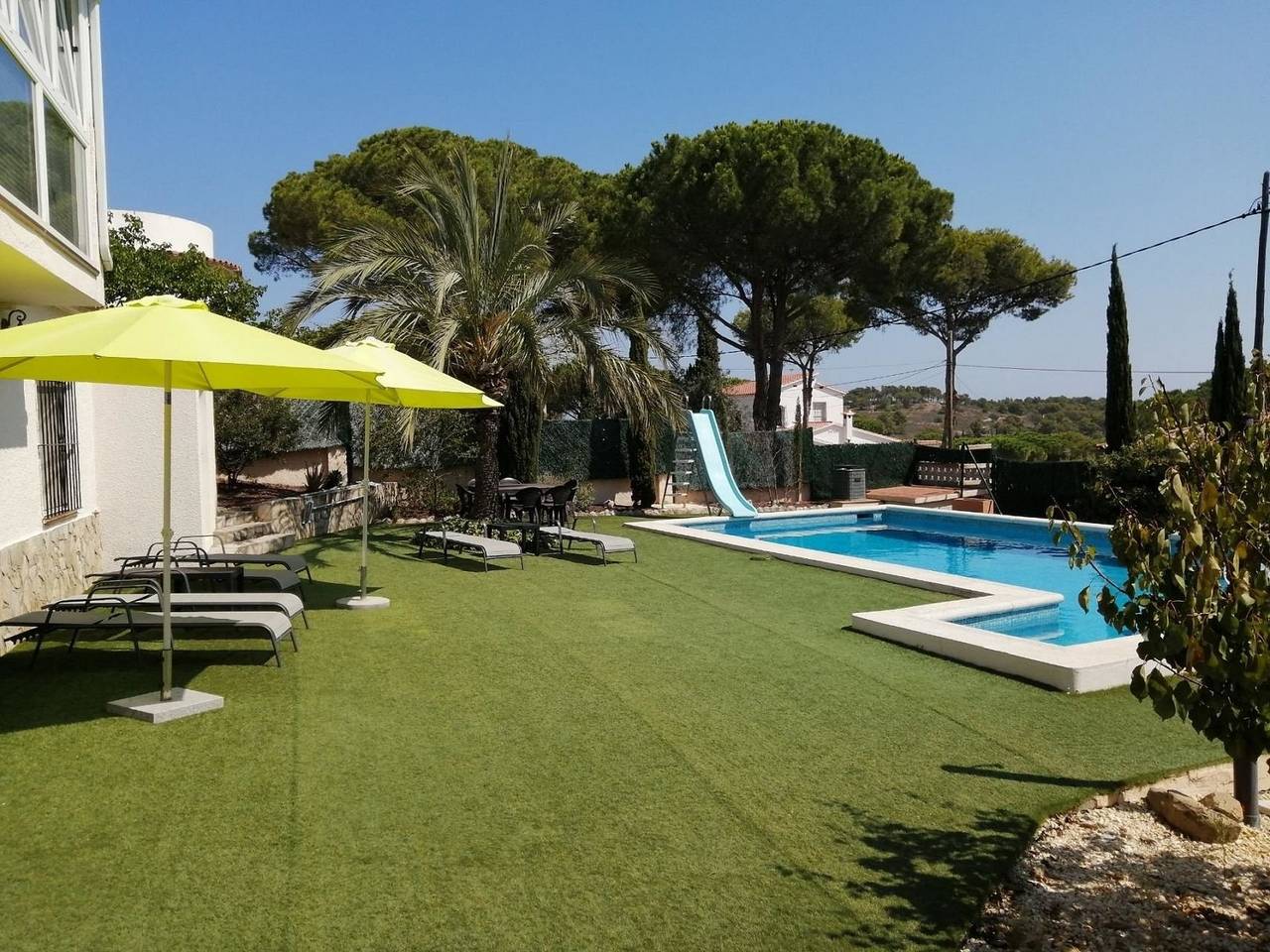 Holiday home for 8 people with balcony in l'Escala, Upper Empordà