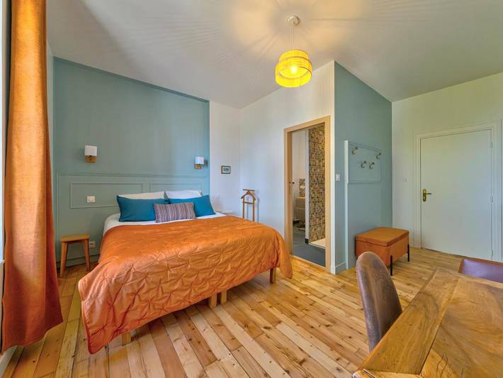Gîte pour 2 personnes, avec piscine ainsi que vue et jardin à Saint-Mathurin-sur-Loire - 4