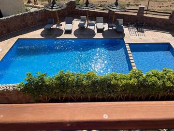 Chambre d’hôte pour 4 personnes, avec piscine et vue ainsi que jardin et bassin pour enfant à Ourika (roman)