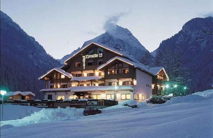 Hotel für 4 Personen - 1