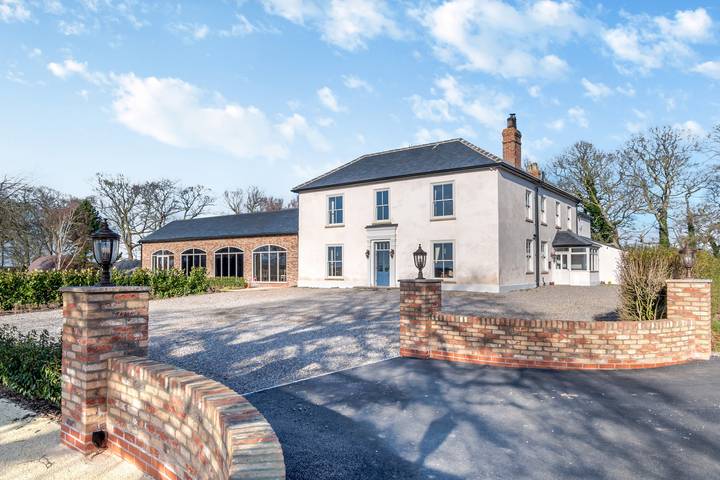 Log cabin for 22 people in Yorkshire