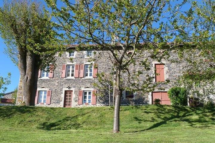 Gîte pour 9 personnes, avec jardin dans Jax