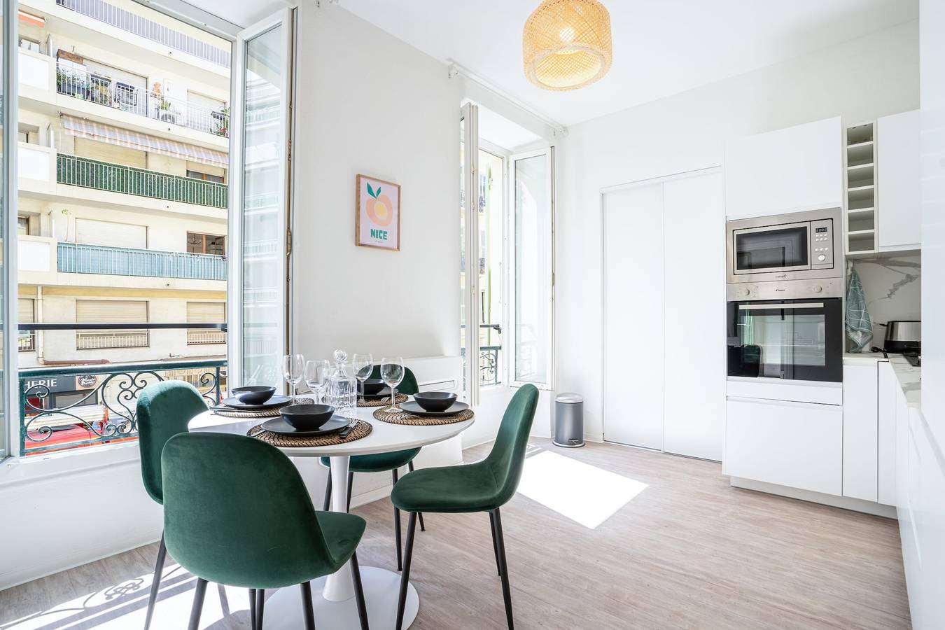Appartement entier, 06Bz - Appartement moderne au cœur du port in Nice, Côte méditerranéenne (France)