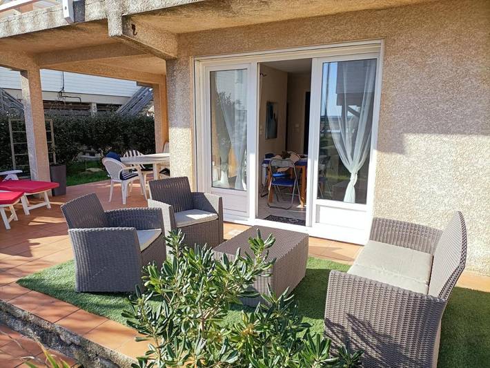 Location de vacances pour 2 personnes, avec jardin et vue à Gruissan Plage