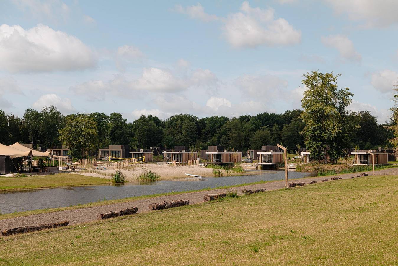 Resort de Parel — Camper/ Caravan Plaats | 120M2 in Flevoland