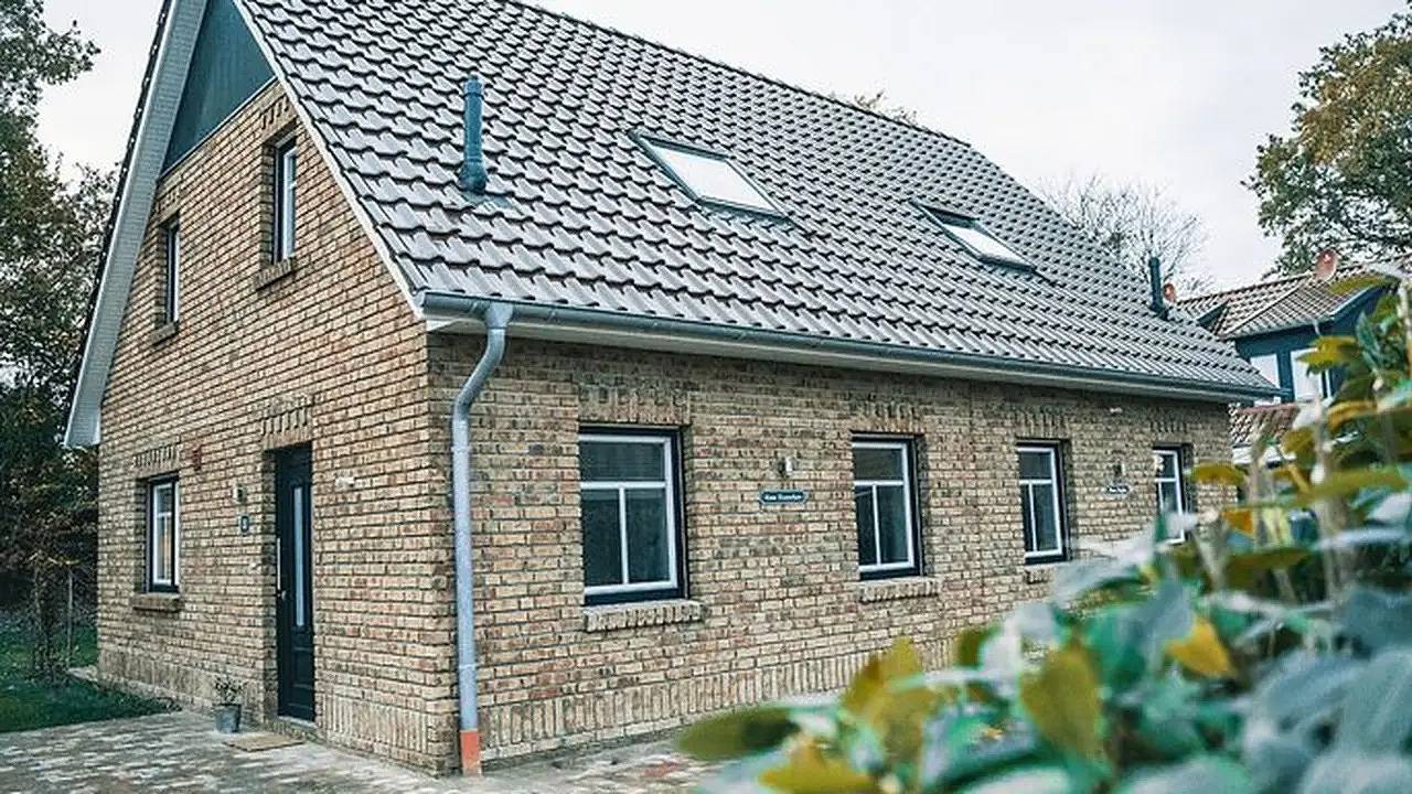 Holiday home for 5 people with garden in Aurich, Landkreis Aurich
