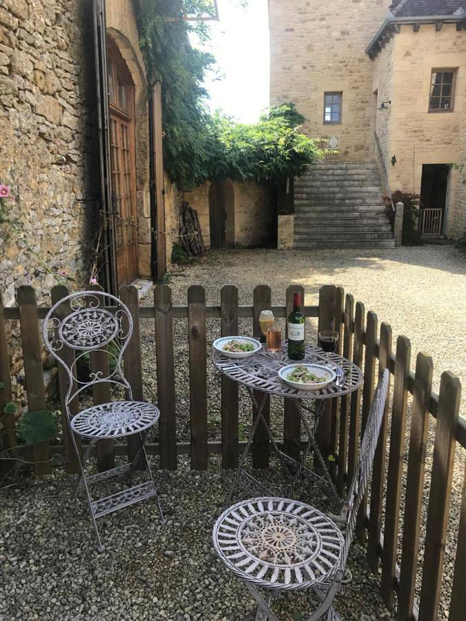 Location de vacances pour 6 personnes, avec vue ainsi que piscine et jardin, adapté aux familles à Saint-Pompont - 4