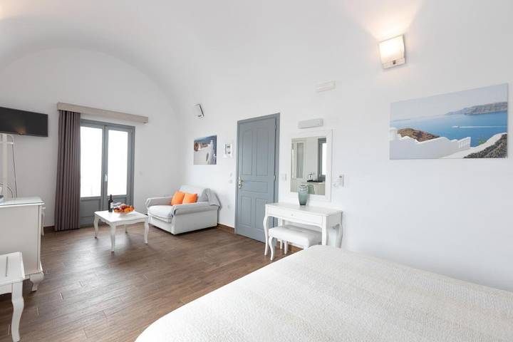 Hôtel pour 4 personnes, avec piscine ainsi que jardin et balcon à Megalochori - 4