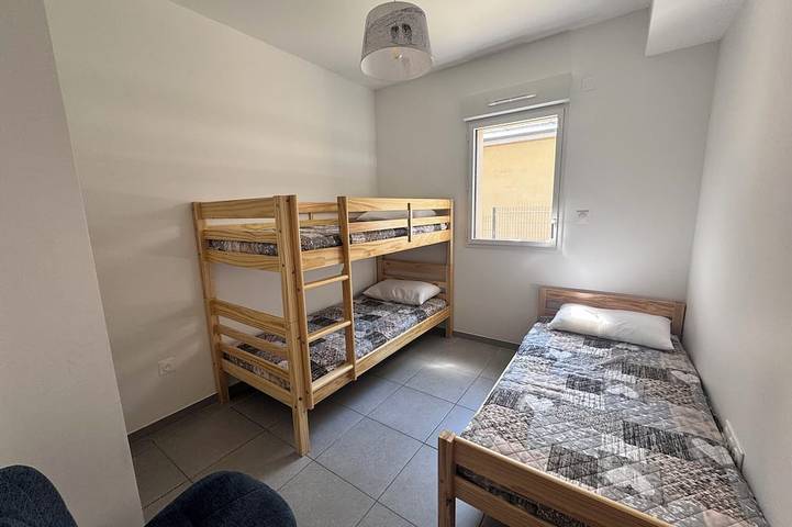 Appartement entier, Appartement T3 neuf Génos Loudenvielle à 50 m du lac, 100 m² de jardin privatif in Génos, Pyrénées