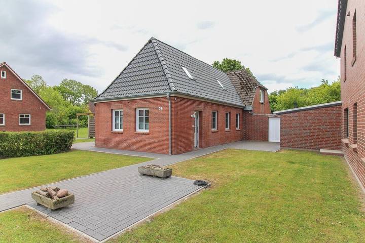 Ferienwohnung für 4 Personen, mit Terrasse und Garten in Norden - 2