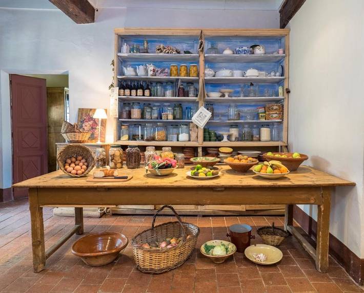 Casa rural para 3 personas, con piscina además de vistas y jardín en Garrotxa