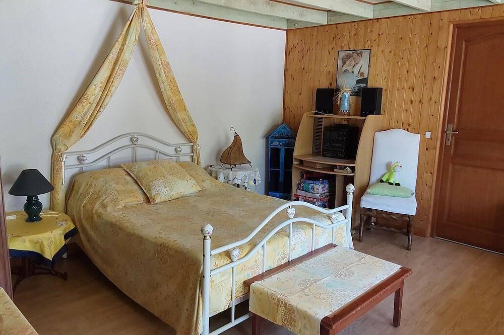 Gîte „2 bis 4 Personen“ mit Bergblick, privatem Pool und Wlan in Carennac, Lot