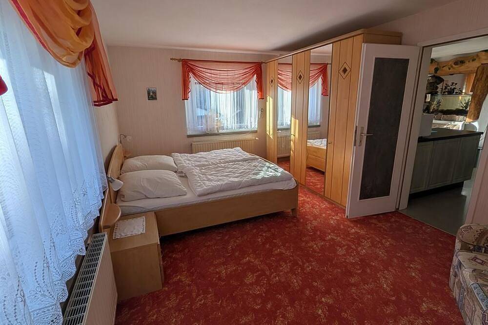 Ganze Wohnung, Ferienwohnung mit 2 Schlafräumen - Ferienwohnungen Am Waldweg in Auerbach, Chemnitz und Umgebung