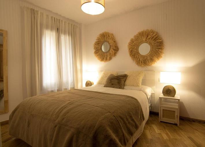 Casa rural para 6 personas, con balcón y vistas en Hoz de Jaca