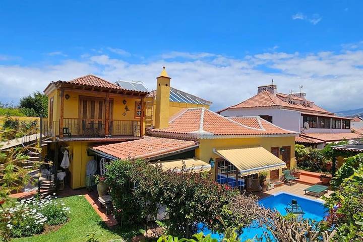 Casa rural para 10 personas, con Balcón y Terraza además de Jardín y Piscina en Puerto de la Cruz - 4