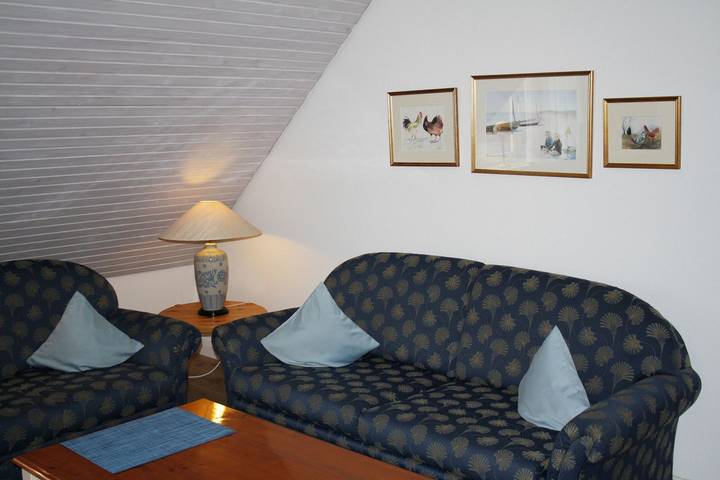 Ganze Wohnung, Komfortable Ferienwohnung mit Sauna, Garten und Parkplatz in Tinnum in Tinnum, Sylt (Gemeinde)