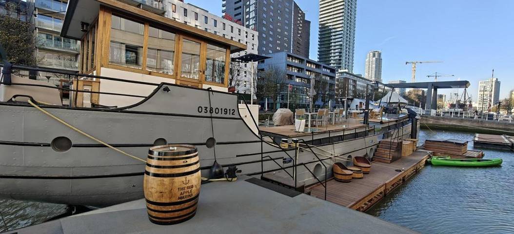 Bateau pour 4 personnes, avec sauna ainsi que vue et terrasse, animaux acceptés à Rotterdam - 2