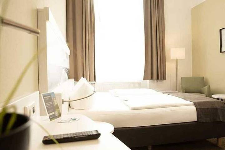Doppelzimmer Economy - Hotel am Schlosspark ***+ in Güstrow, Mecklenburgische Seenplatte