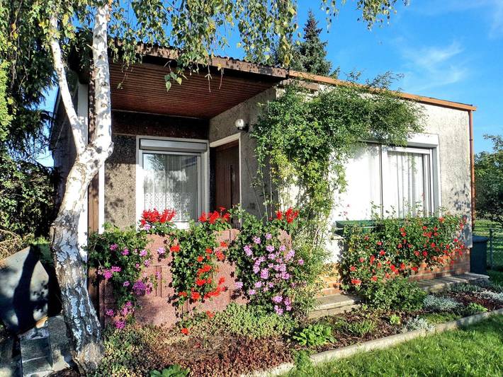 Bungalow für 3 Personen, mit Terrasse und Garten in Sachsen