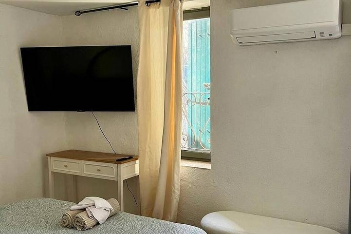 Gîte pour 8 personnes, avec terrasse et jacuzzi ainsi que piscine et jardin, animaux acceptés à Lurs - 2