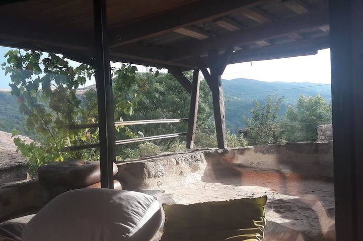 Location de vacances pour 9 personnes, avec jardin et terrasse à Saint-Pierreville - 2