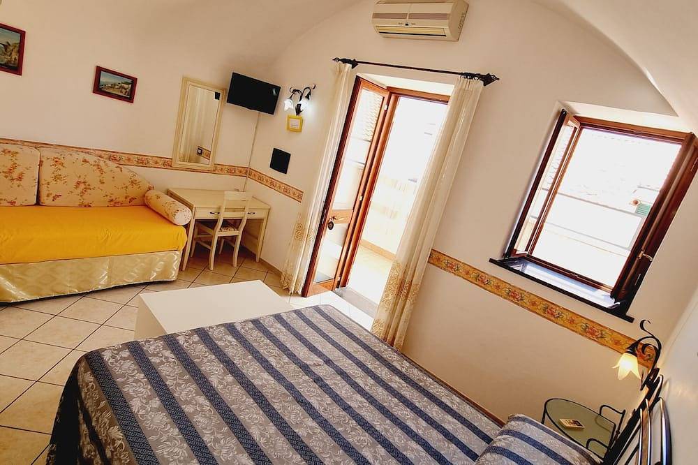 Ganze Wohnung, Il Rifugio Di Ela 'Apartmentgarten. in Furore, Amalfiküste