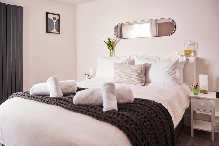 Gîte pour 4 personnes, avec balcon et jacuzzi à Torquay - 4