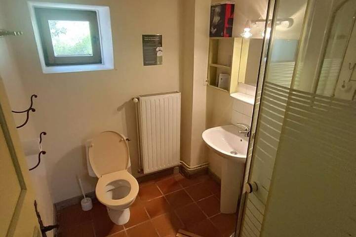 Gîte pour 4 personnes, avec jardin à Gravières - 4