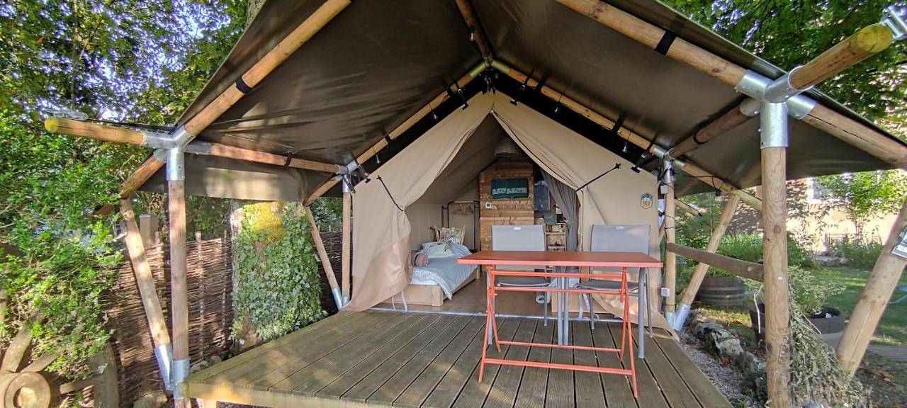 Tente lodge la Flavignienne in Flavigny-sur-Ozerain, Région de Montbard
