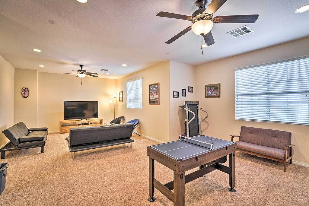 Neu! ~ 3.900 Quadratmeter North Vegas Home mit großem Patio in North Las Vegas, Nevada