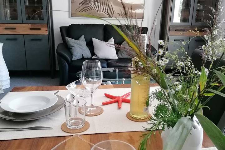 Ferienwohnung für 2 Personen, mit Garten und Balkon in Lalendorf