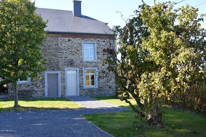 Maison de vacances pour 12 personnes, avec terrasse ainsi que sauna et jardin à Gedinne
