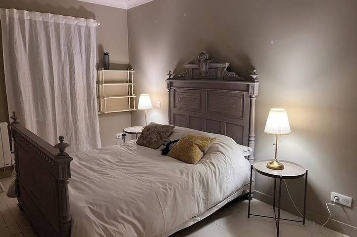 Gîte pour 8 personnes, avec jardin à Puycelsi - 3