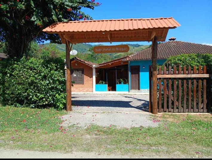 Casas e apartamentos de temporada para 2 pessoas, com jardim em Resende (Brasil)