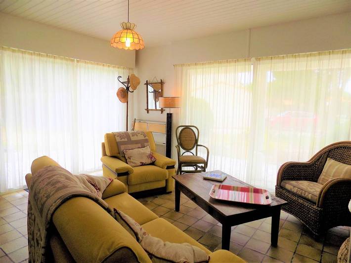 Location de vacances pour 6 personnes, avec terrasse et jardin dans La Palmyre - 4