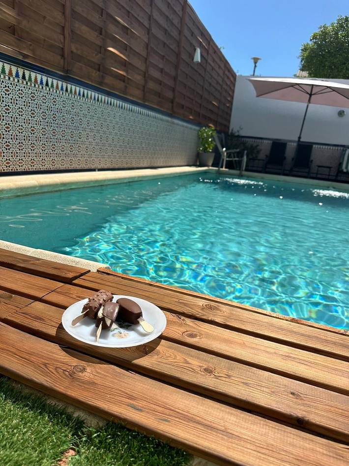 Casa rural para 14 personas, con Balcón y Jardín