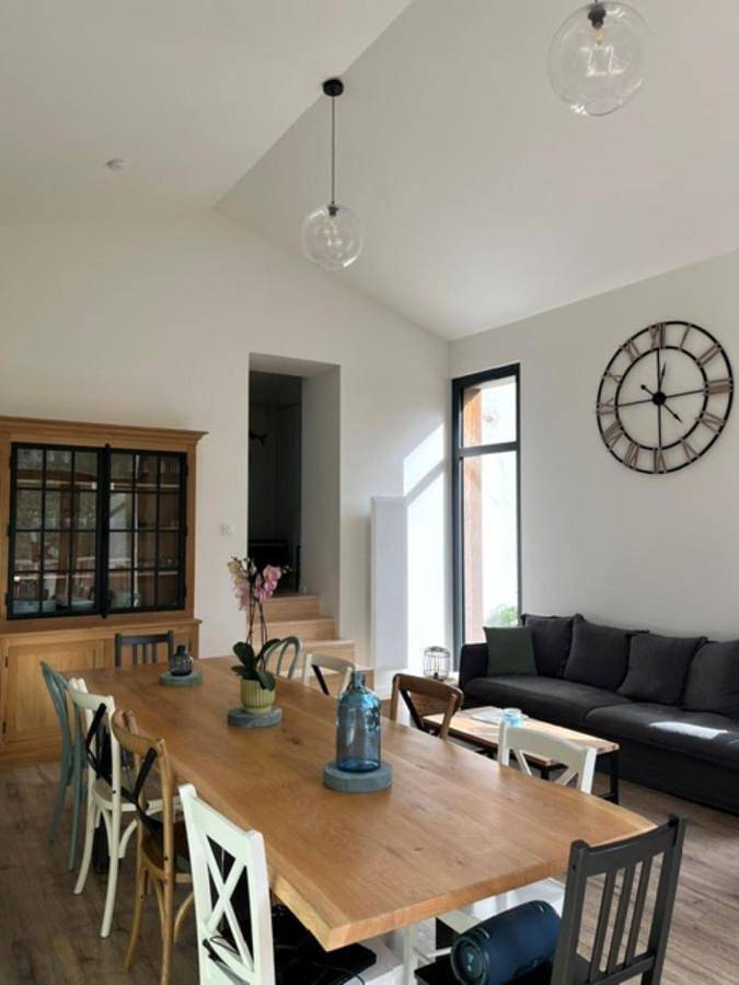 Location de vacances pour 10 personnes, avec piscine ainsi que vue et jardin à Arçais - 4