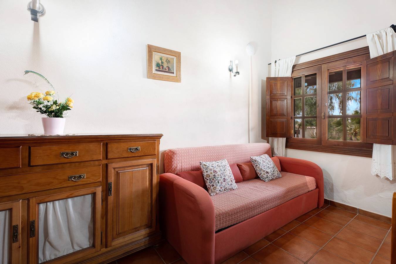 Apartamento entero, Apartamento Vacacional 'Finca La Bonita Ap P2' con Piscina, Terraza Compartida y Wi-Fi in Arona , Tenerife Sur