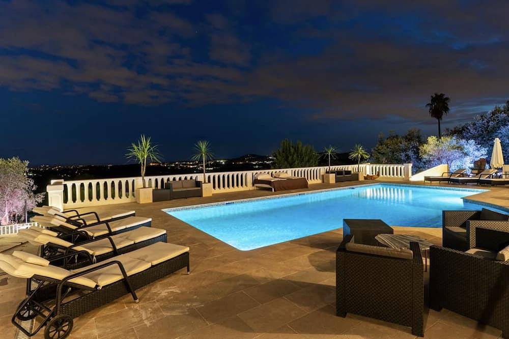 Luxury Villa Sea View Valbonne in Valbonne, Cannes region