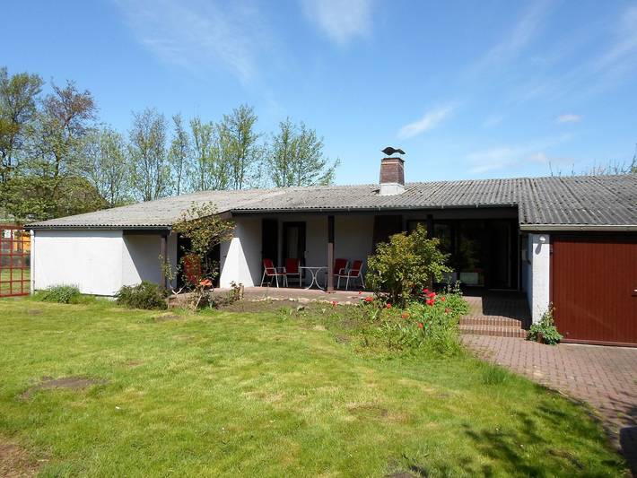 Ferienhaus für 6 Personen, mit Terrasse und Garten in Büsumer Deichhausen
