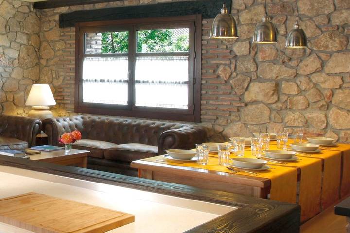 Casa de vacaciones para 10 personas, con jacuzzi además de jardín y sauna, Se admiten mascotas en Provincia de Guadalajara - 3