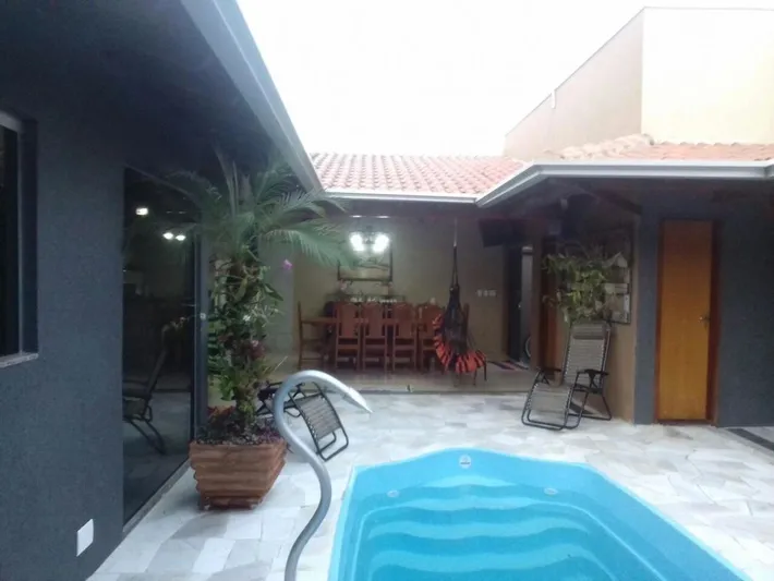 Ferienhaus für 12 Personen, mit Pool und Garten - 1